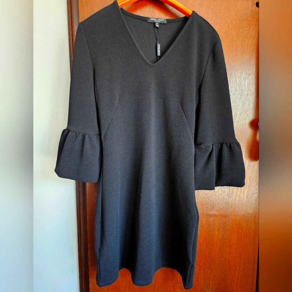 NWT Romeo & Juliet Couture Black Dress Sz M